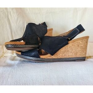 Clarks‎ Helio Float Cork Wedge Sandals Women's 9M Black Nubuck Suede Slingback